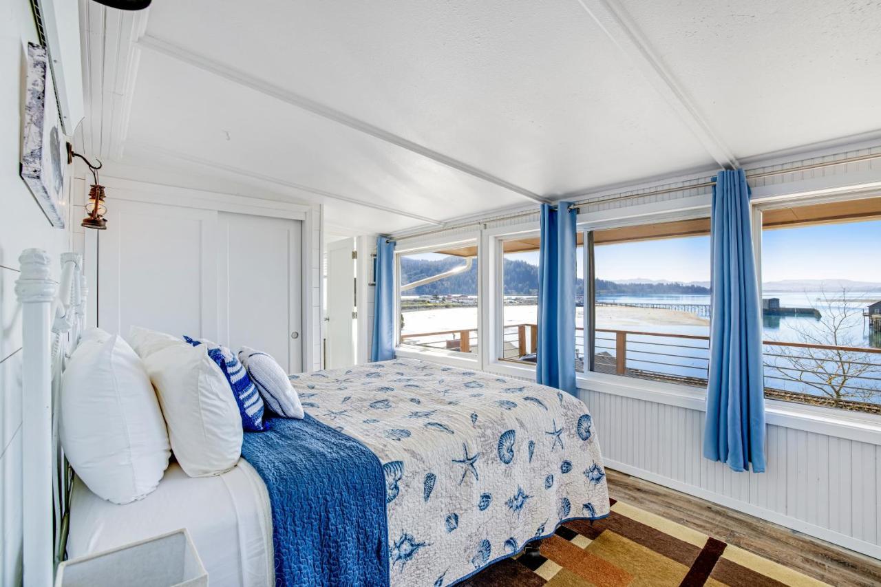 Fisherman'S Dream Boat House Garibaldi Exterior foto